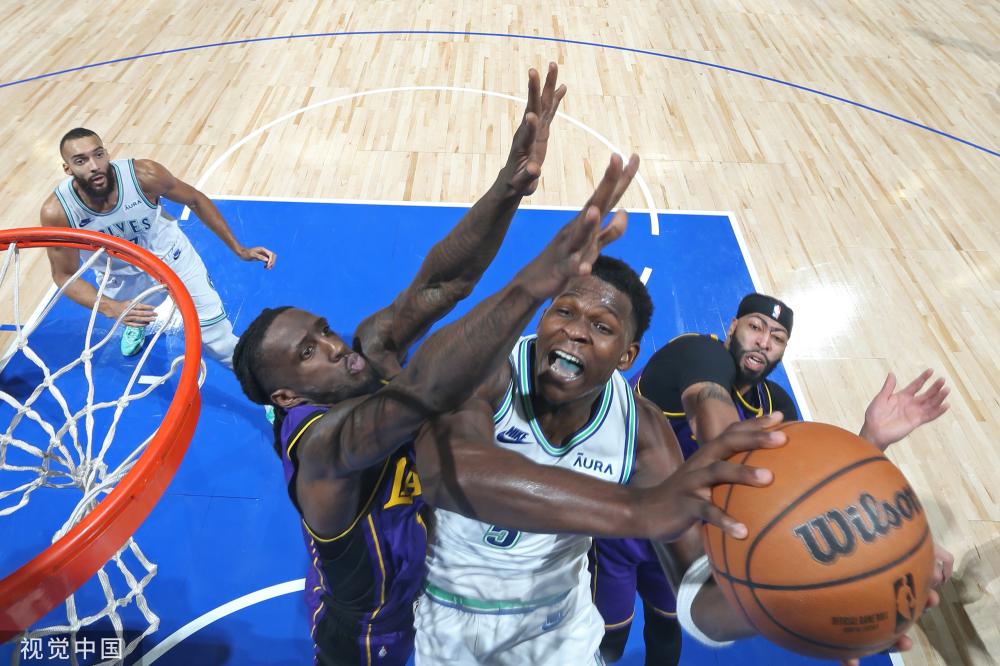 在塔图姆受 在塔图姆受