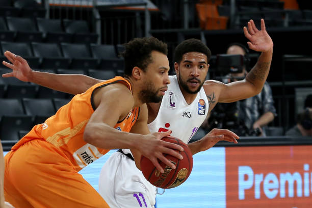 但欧冠屡屡 但欧冠屡屡